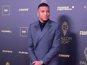 Mbappe: Messi Memang Pantas Dapat Ballon dOr