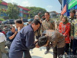 Gibran Perdana Bertemu Erick Usai Jadi Cawapres, Begini Momennya