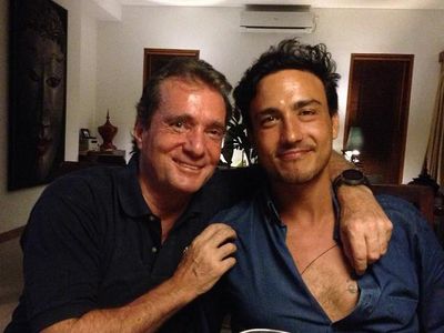 Ayah Sambung Meninggal Dunia, Hamish Daud Posting Foto Kebersamaan