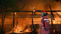 Ruang Guru di SMP Negeri 8 Makassar Ludes Terbakar