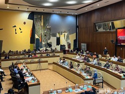 Junimart PDIP Minta Bawaslu Kawal Ketat Rutan-Lapas saat Pencoblosan Junimart PDIP Minta Bawaslu Kawal Ketat Rutan-Lapas saat Pencoblosan