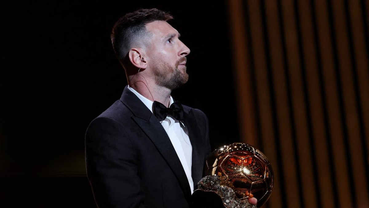 Ballon dOr akan diselenggarakan UEFA mulai 2024, usai digandeng France Football. (Foto: REUTERS/STEPHANIE LECOCQ)