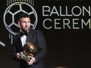 PSG Lobi Ballon dOr Supaya Menangkan Messi Tahun 2021? PSG Lobi Ballon dOr Supaya Menangkan Messi Tahun 2021?