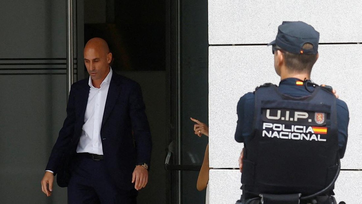 Luis Rubiales akan banding hukuman tiga tahun FIFA (REUTERS/SUSANA VERA)