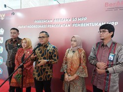 Demi Hemat Anggaran, Pemerintah Bakal Pangkas Pejabat ASN di Daerah!