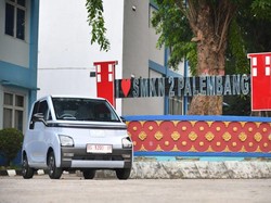 Cerita Kepala SMKN 2 Palembang Minta Mobil Listrik ke Jokowi: Siang Ini Kami Antar