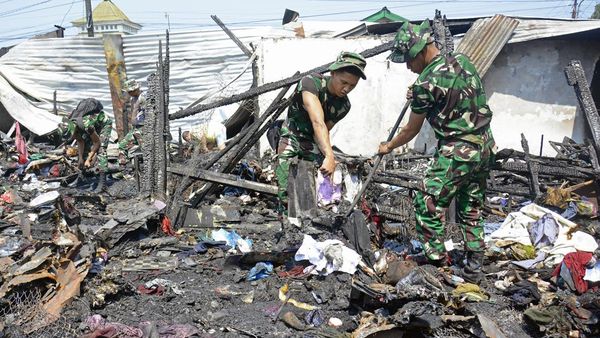 Asrama TNI di Makassar Terbakar, 2 Warga Tewas
