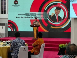 Menko PMK Luncurkan Dasbor Desa Pantau Aliran Dana Bansos