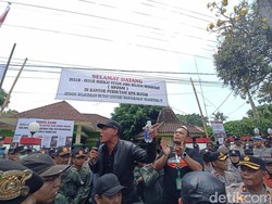 Ribuan Petani Geruduk Perhutani Blitar, Tuntut Pengelolaan Hutan