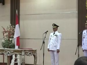 Pj Gubernur Sulsel Resmi Lantik Pj Walkot Parepare dan Pj Bupati Enrekang Pj Gubernur Sulsel Resmi Lantik Pj Walkot Parepare dan Pj Bupati Enrekang