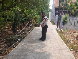 Viral Siswi SMP di Sawangan Depok Dibanting hingga Dipukuli Siswi SMK