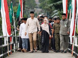 Siti Atikoh Ganjar Kenang Sosok Mbah Hisyam sebagai Ahli Agama-Ilmu Falak Siti Atikoh Ganjar Kenang Sosok Mbah Hisyam sebagai Ahli Agama-Ilmu Falak