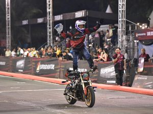 Supermoto Race 2023 Seru di Dalam dan Luar Lintasan