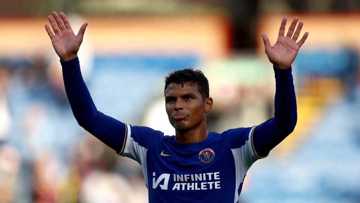 Thiago Silva akan pensiun atau lanjut main di musim depan? (Foto: Action Images via Reuters/LEE SMITH)