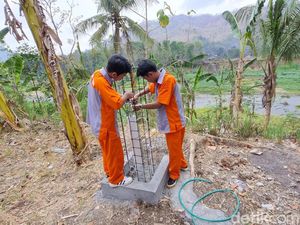 Salut! Murid SMKN 1 Pundong Bantul Buat EWS Banjir-Hibahkan ke Warga Salut! Murid SMKN 1 Pundong Bantul Buat EWS Banjir-Hibahkan ke Warga