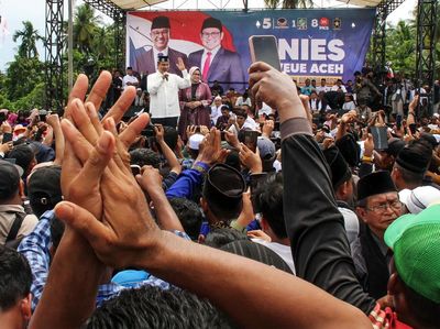 Didampingi Istri, Anies Silaturahmi dengan Warga Aceh