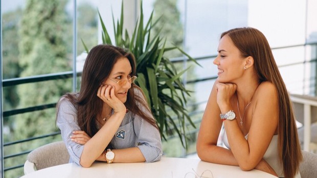 Ragam hal yang dilakukan orang cerdas untuk ciptakan obrolan yang menarik