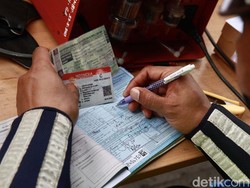 Tilang Uji Emisi: Muncul, Hilang, Muncul Lagi, eh, Hilang Lagi