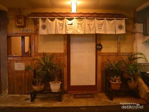 Menjajal Makan Malam Khas Negeri Sakura yang Lagi Hits di Little Japan