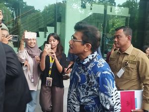 Manahan Sitompul Jalani Sidang MKMK Terkait Dugaan Pelanggaran Etik Manahan Sitompul Jalani Sidang MKMK Terkait Dugaan Pelanggaran Etik