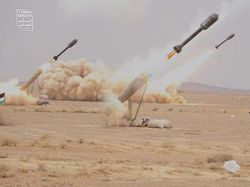 Momen Rudal Houthi Meluncur Menargetkan Kapal Israel