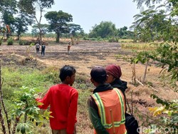 Pria Terluka Bacok Terkapar di Warung Pantura Pasuruan Diduga Bunuh Diri