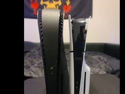 Ini Perbedaan Fisik PS5 Versi Original dan Slim