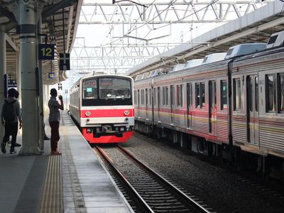 Potret Makin Cepatnya KRL Bogor-Manggarai