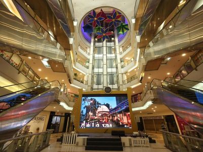 Potret Renovasi The Plaza Semanggi