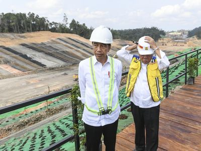 Jokowi Cek Proyek Tol IKN yang Progresnya Sudah 55%