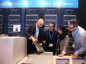 Supermicro Pamer Solusi AI di Accelerate Everything Supermicro Pamer Solusi AI di Accelerate Everything