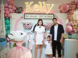 8 Potret Ultah ke-3 Kelly Cucu Bambang Trihatmodjo, Meriah Bertema Paris