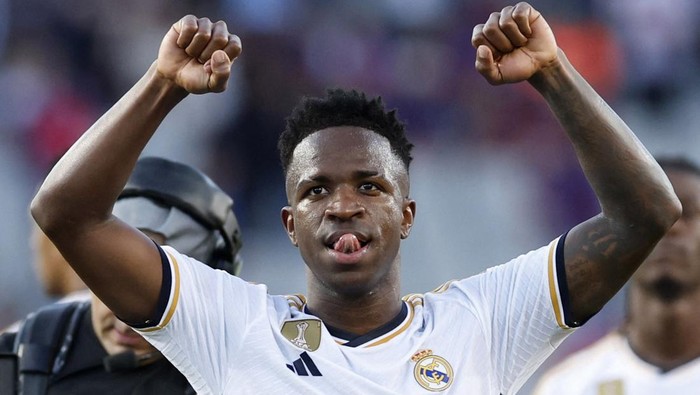 Soccer Football - LaLiga - FC Barcelona v Real Madrid - Estadi Olimpic Lluis Companys, Barcelona, Spain - October 28, 2023 Real Madrid's Vinicius Junior celebrates after the match REUTERS/Albert Gea