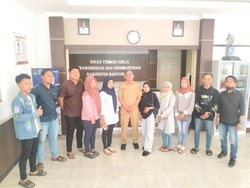 Barang Berharga Pekerja Bakso Kondusif Banyuwangi yang Disita Dikembalikan