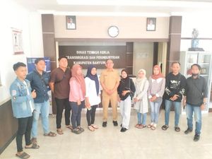 Barang Berharga Pekerja Bakso Kondusif Banyuwangi yang Disita Dikembalikan Barang Berharga Pekerja Bakso Kondusif Banyuwangi yang Disita Dikembalikan