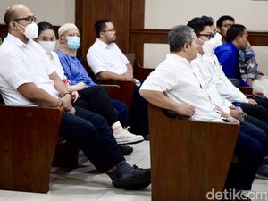 10 Tampang Terdakwa Korupsi Tukin yang Rugikan Negara Rp 27 M