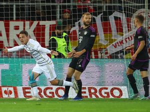 Hasil DFB-Pokal: Bayern Disingkirkan Tim Divisi Tiga!
