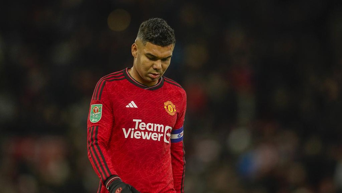 Casemiro terusik melihat performa Manchester United yang inkonsisten musim ini (Foto: AP/Dave Thompson)