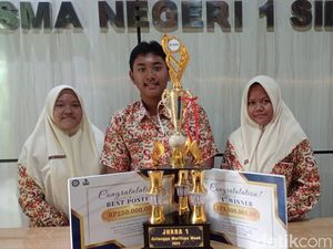 Siswa SMAN 1 Sidoarjo Sabet Juara Nasional Ciptakan Batu Pemecah Gelombang