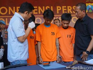 Geng Motor Mojokerto Digulung Usai Serang 3 Pemuda, 1 Korban Luka Bacok Geng Motor Mojokerto Digulung Usai Serang 3 Pemuda, 1 Korban Luka Bacok