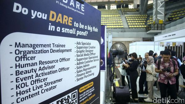 Suasana Hari Terakhir Bursa Kerja dan Pameran Beasiswa di UI