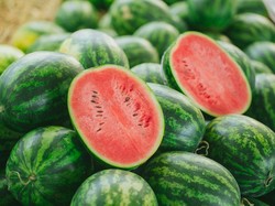 10 Alasan Mengapa Buah Semangka Wajib Masuk Menu Sehat Harianmu