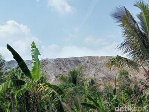 Minimalisasi Api-Asap TPA Mandung, Sampah Masuk Langsung Diuruk Tanah Minimalisasi Api-Asap TPA Mandung, Sampah Masuk Langsung Diuruk Tanah