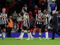 Newcastle Lahap Tim Manchester Lagi: Setelah Biru, lalu Merah
