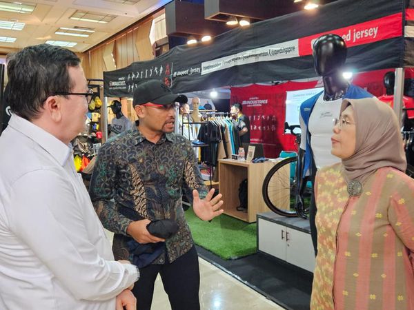Pameran Merek Lokal Pakaian Olahraga di Kemenperin