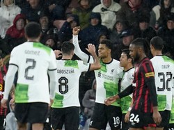 Liverpool memecah kebuntuan pada menit ke-31. Berawal dari sepak pojok, Cody Gakpo mampu menceploskan bola di tengah kemelut yang terjadi di depan gawang Bournemouth. Tidak ada gol tambahan tercipta hingga memasuki turun minum. Babak pertama ditutup dengan keunggulan Liverpool 1-0.