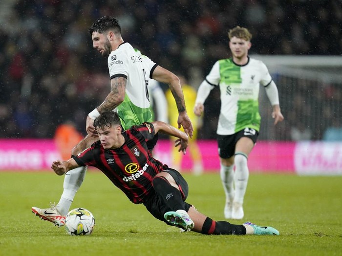 Liverpool melaju ke perempatfinal Carabao Cup 2023/2024 usai menyingkirkan Bournemouth. Si Merah menang tipis 2-1. Babak 16 besar Piala Liga Inggris mempertemukan Bournemouth vs Liverpool. Duel berlangsung di Vitality Stadium, Kamis (2/11/2023) dini hari WIB.
