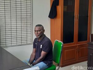Panglima TNPB Bomberay Viktor Makamuke Tersangka Makar Diserahkan ke Jaksa Panglima TNPB Bomberay Viktor Makamuke Tersangka Makar Diserahkan ke Jaksa
