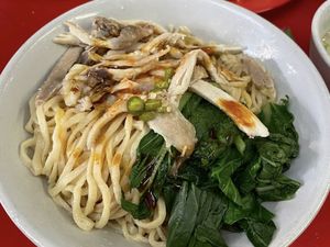 5 Bakmi Enak di Pasmod BSD, Topping Ayam Kampung hingga Telur Muda