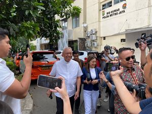 Alex Tirta Penuhi Panggilan Diperiksa Soal Sewakan Rumah Kertanegara ke Firli